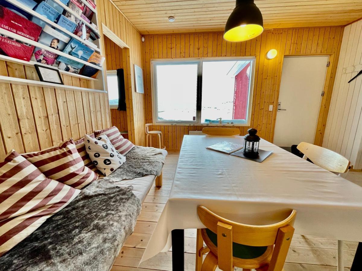 Inuk Hostels Нуук Екстер'єр фото