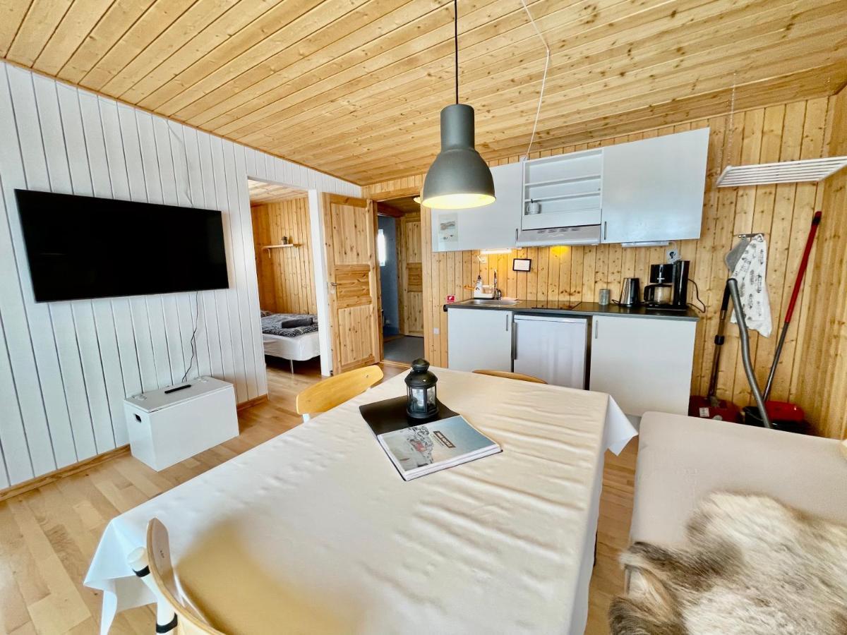 Inuk Hostels Нуук Екстер'єр фото