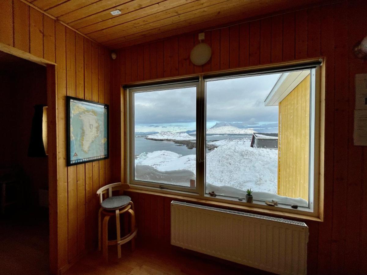 Inuk Hostels Нуук Екстер'єр фото