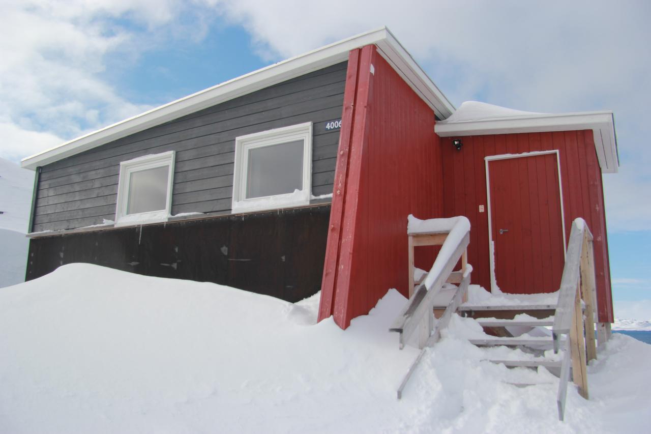Inuk Hostels Нуук Екстер'єр фото