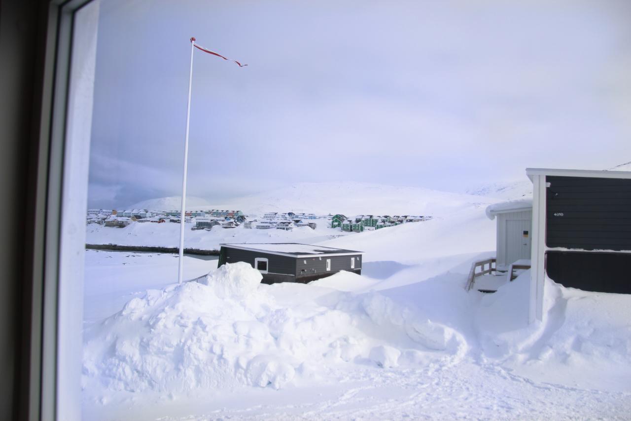 Inuk Hostels Нуук Екстер'єр фото