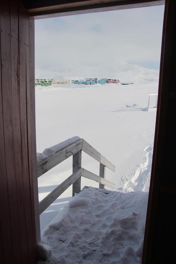Inuk Hostels Нуук Екстер'єр фото